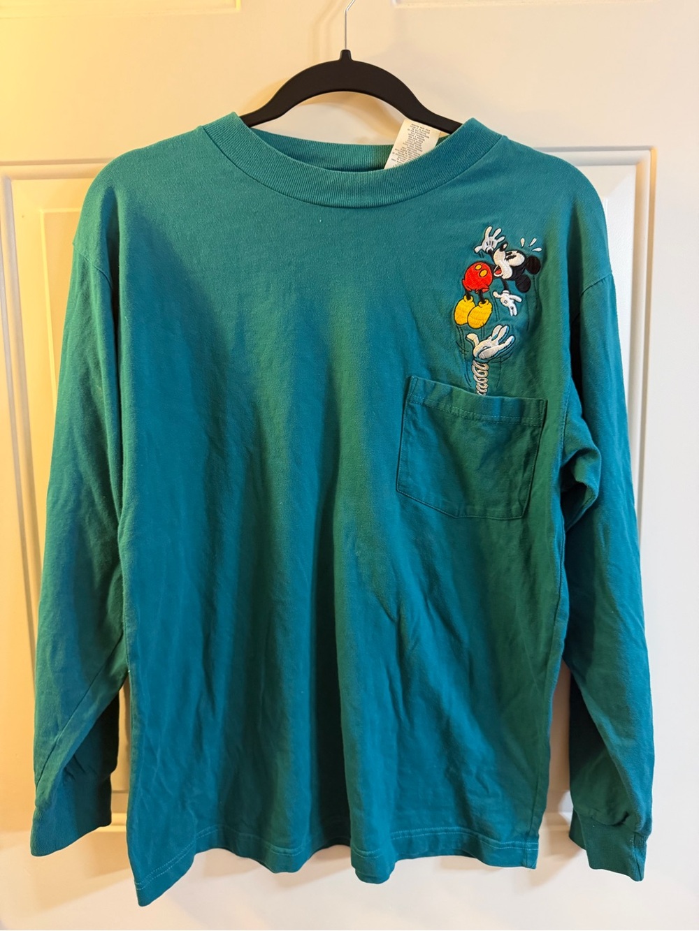 Vintage Disney Store Mickey Mouse Embroidered Pocket Long Sleeve Tee Medium 0114